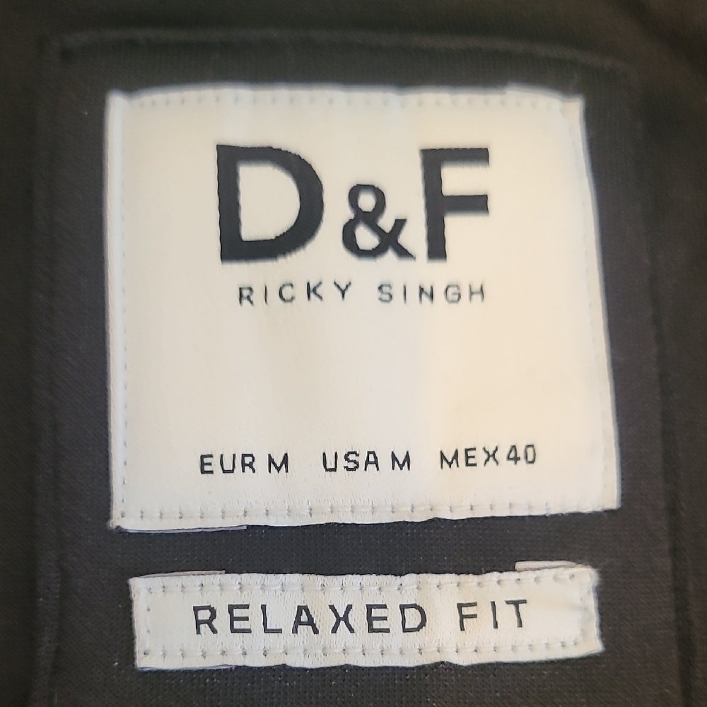 Denim & Flower Black Short Sleeve Shirt - Picture 6 of 8